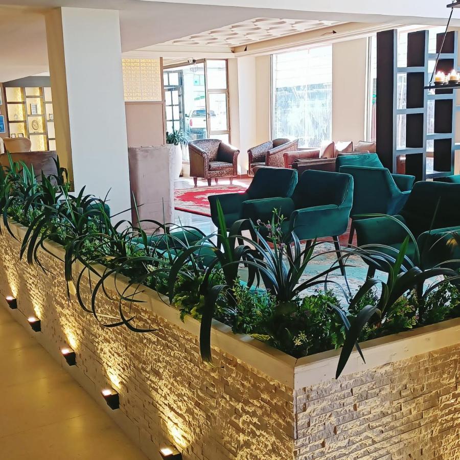 Shelton Suites בורבאן מראה חיצוני תמונה