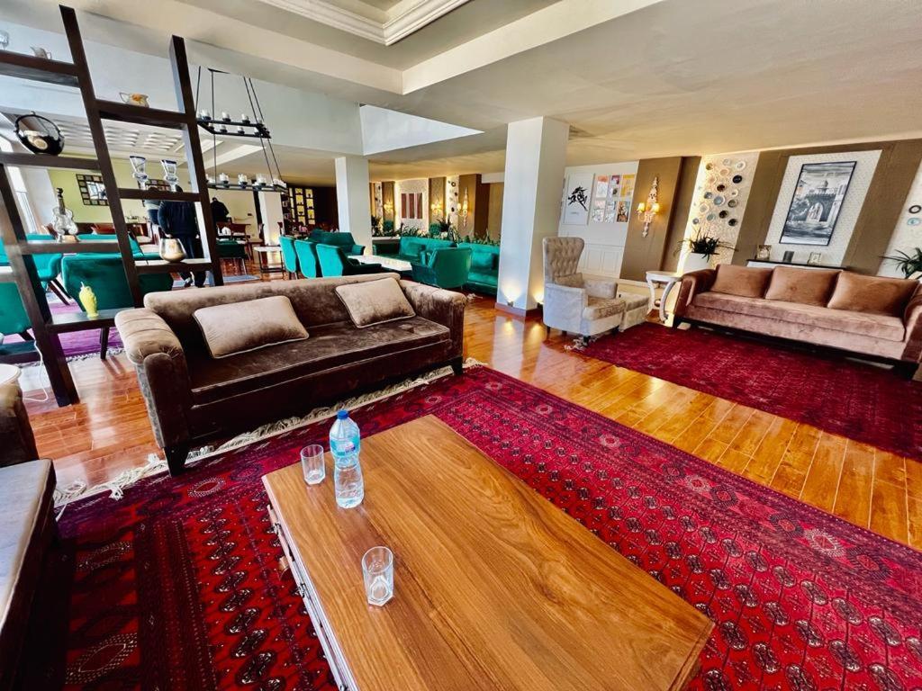 Shelton Suites בורבאן מראה חיצוני תמונה